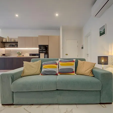 Stylish 1br With Sofabed & Backyard, By 360 Estates Apartman *
