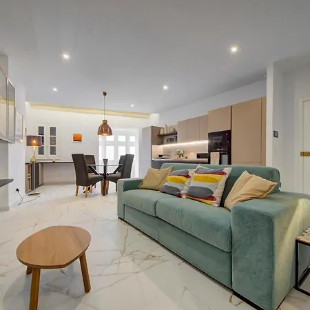 Stylish 1br With Sofabed & Backyard, By 360 Estates Apartman *