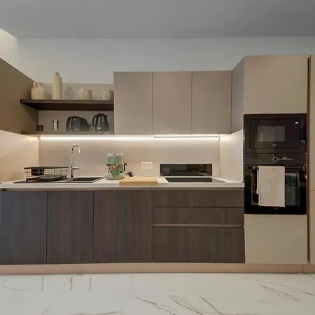 Stylish 1br With Sofabed & Backyard, By 360 Estates Apartman