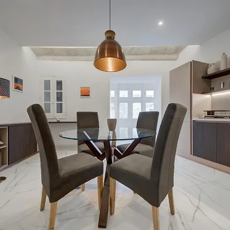 Appartamento Stylish 1br With Sofabed & Backyard, By 360 Estates *